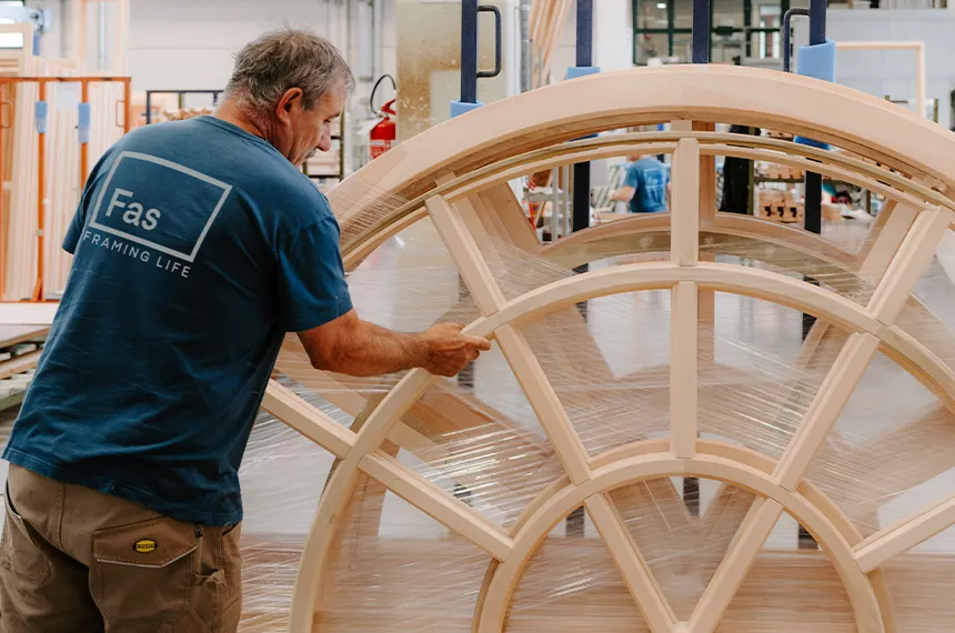 FAS Serramenti: Produzione di serramenti in legno e legno-alluminio
